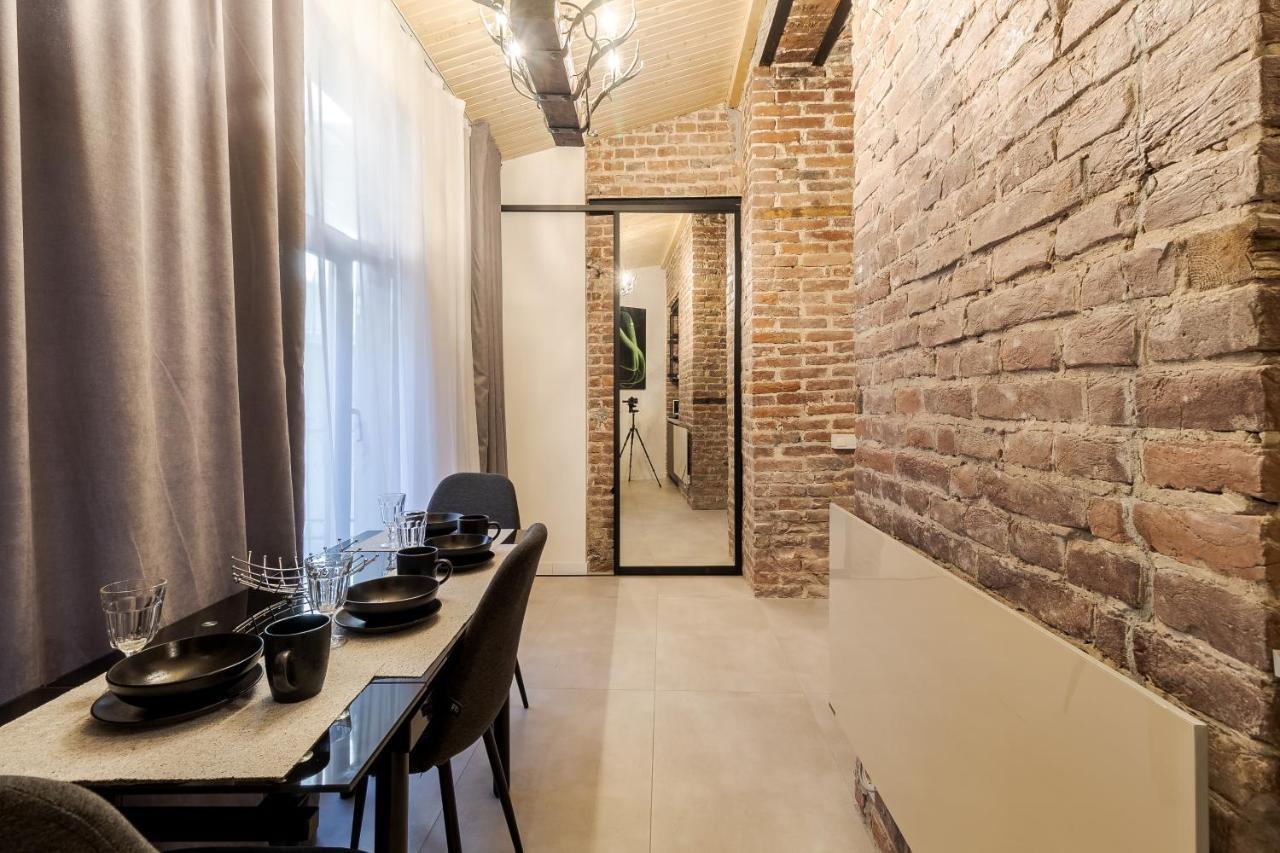 Lesi Apartment With Terrace Lviv Luaran gambar