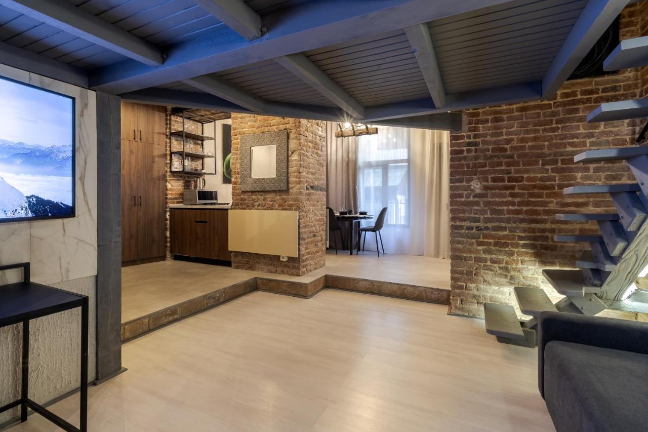 Lesi Apartment With Terrace Lviv Luaran gambar