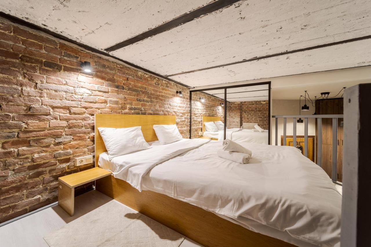 Lesi Apartment With Terrace Lviv Luaran gambar